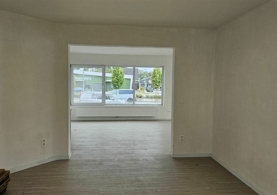 Handelspand met woonst te koop in GENK